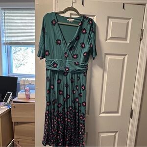 Gorgeous long boden v neck blue green floral